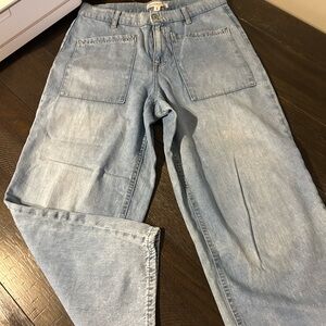 Lucky Light Wash Women’s high rise wide leg cropped jean 6/28